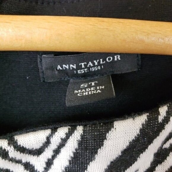 Ann Taylor | Mixed Animal Print Dress Size Small Tall ST - Picture 5 of 5